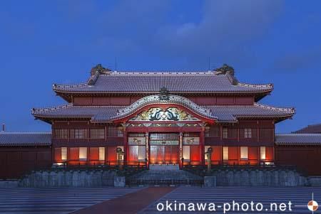 首里城正殿