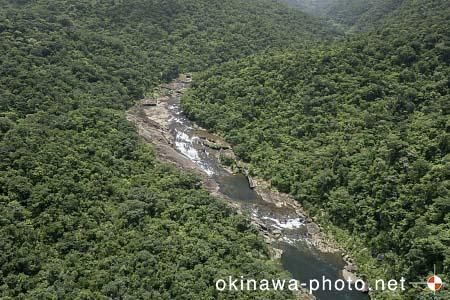 カンピレーの滝