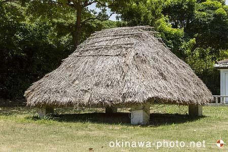 我喜屋の神アサギ