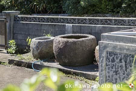 トゥージ（水がめ）