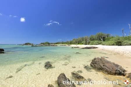 海沿いのビーチ