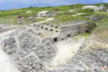 燐鉱石貯蔵庫跡