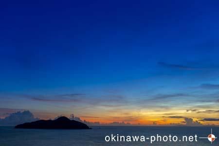 夕焼けのある風景