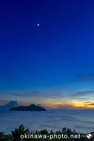 夕日のある風景