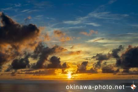 比屋定バンタから