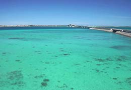 伊良部大橋(伊良部島側)