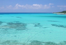 伊平屋島の海