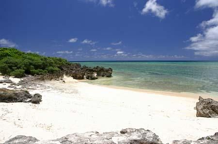 名のなきビーチ