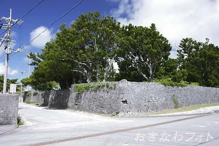 仲里間切蔵元跡