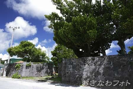 仲里間切蔵元跡