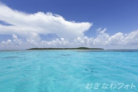 鳩間島の海
