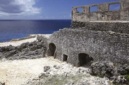 燐鉱石貯蔵庫跡