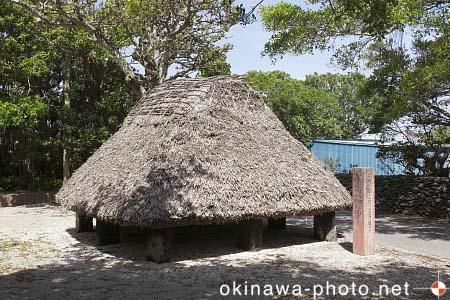 島尻の神アサギ