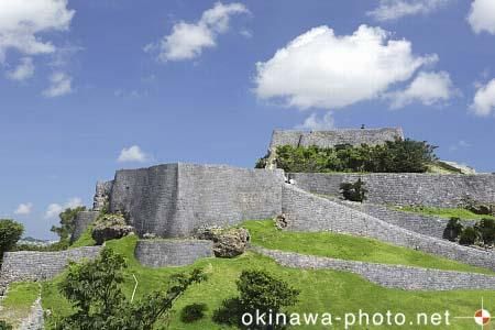 勝連城