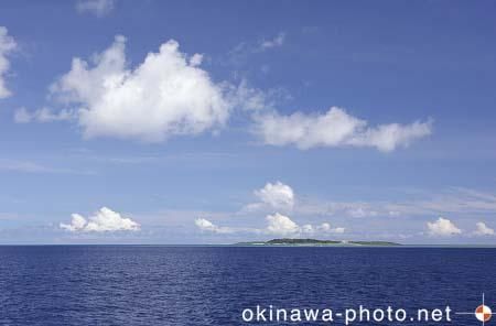 鳩間島の海