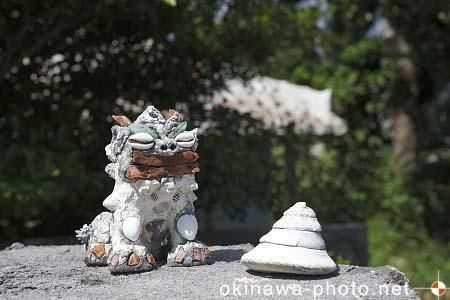 シーサーのある風景