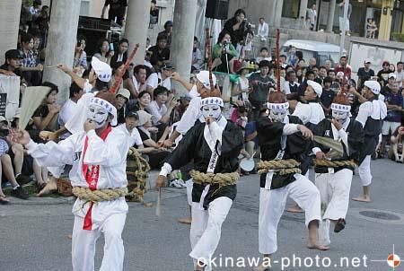 平敷屋エイサー