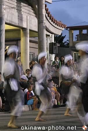 平敷屋エイサー