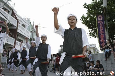 平敷屋エイサー