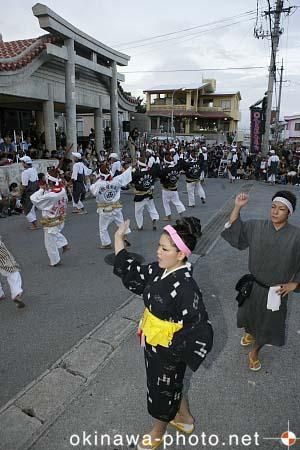 平敷屋エイサー