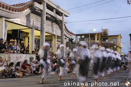 平敷屋エイサー