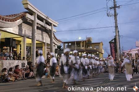 平敷屋エイサー