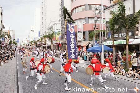 一万人エイサー