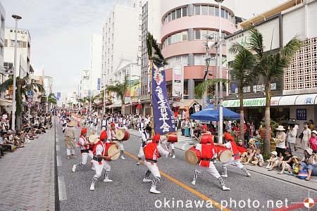 一万人エイサー