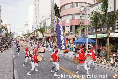 一万人エイサー