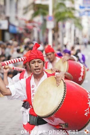 一万人エイサー