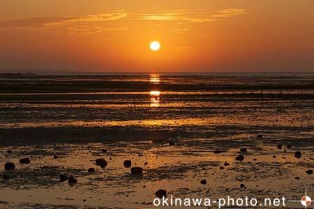 夕日のある風景
