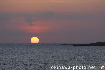 夕日のある風景