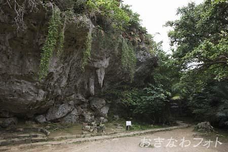 シキヨダユルとアマダユルの壺
