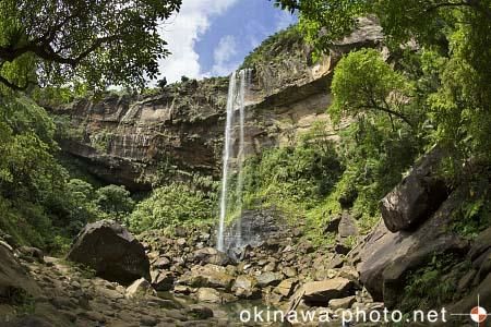 ピナイサーラの滝