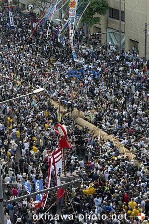 那覇大綱挽