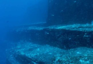 海底遺跡